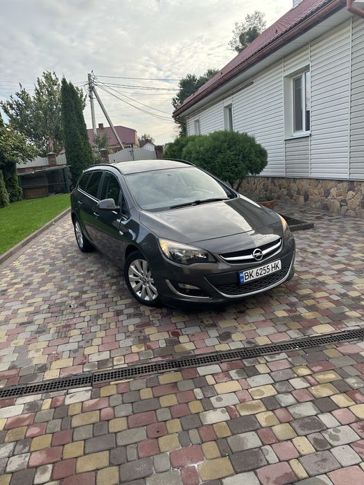 Opel Astra J 2013