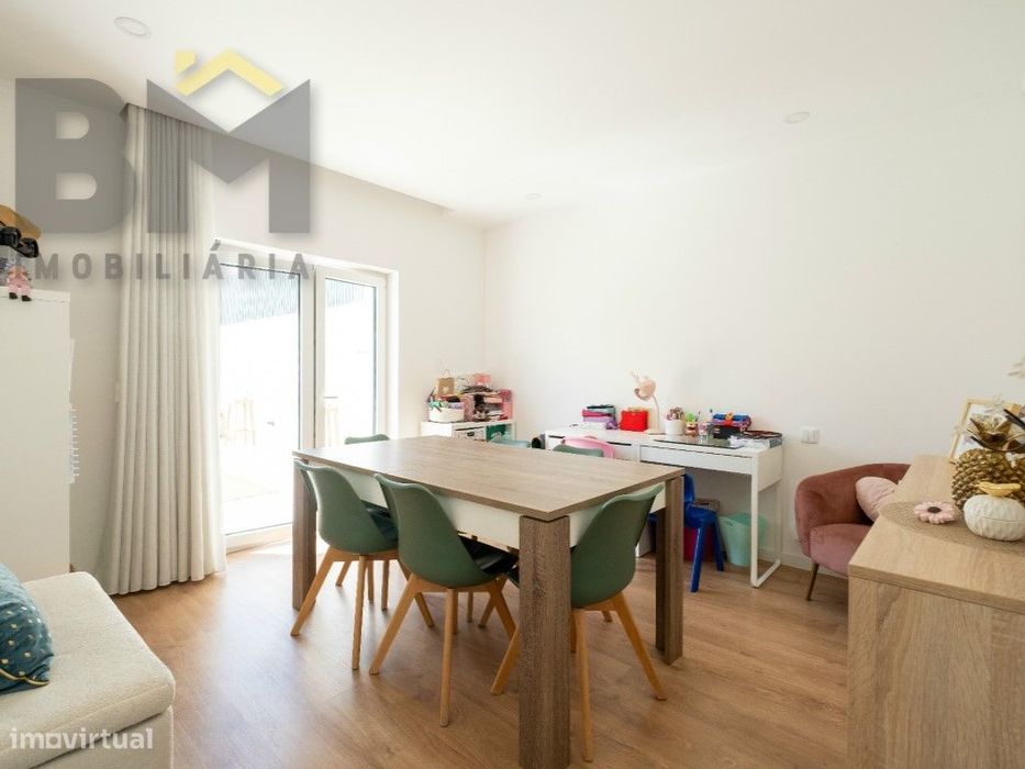 Moradia T4 com jardim em Castelo Branco