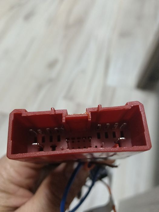 Przejściówka do radia Mazda