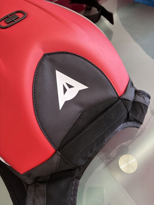 Mochila de moto Dainese ( nova)