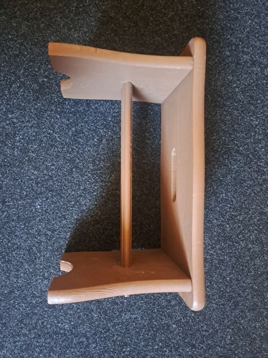 Nowy taboret stołek ryczka drewno sosna
