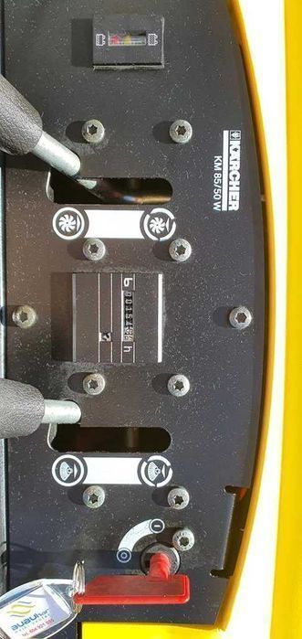 Zamiatarka KARCHER KM 85/50 W Bp BATERYJNA