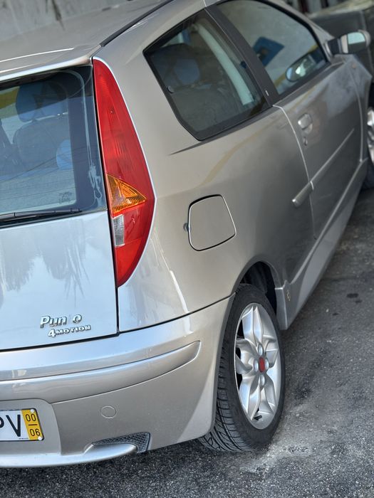 Fiat punto com kit Abarth muito bonito