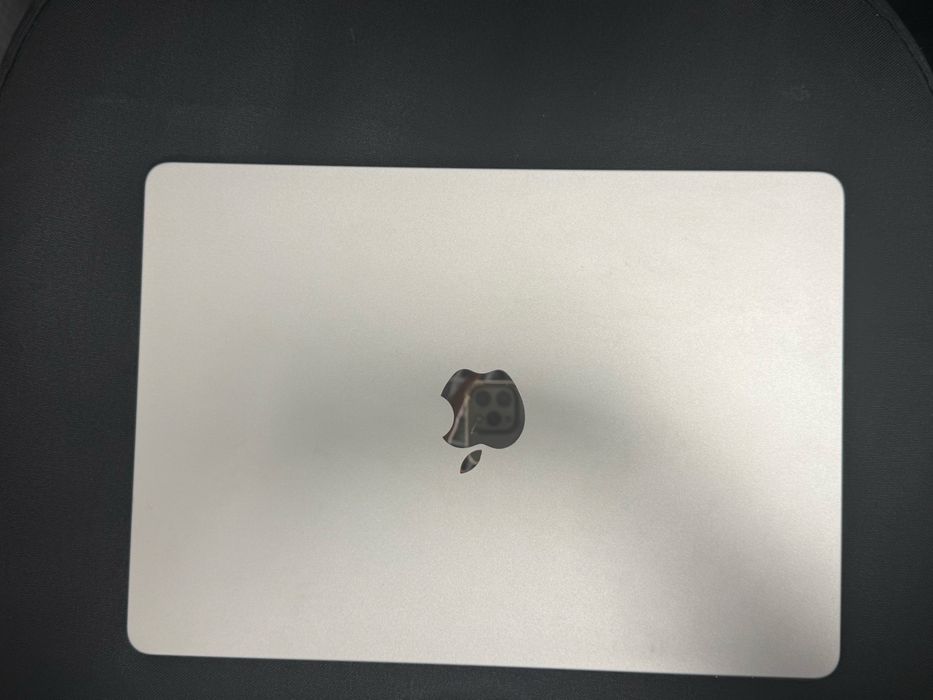 Macbook Air M3 13.6 cala 100% kondycji baterii