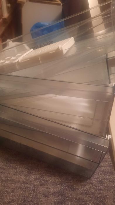 Szuflady i półki do lodówki SHARP SJ-BA05DTXL 1EU Nofrost