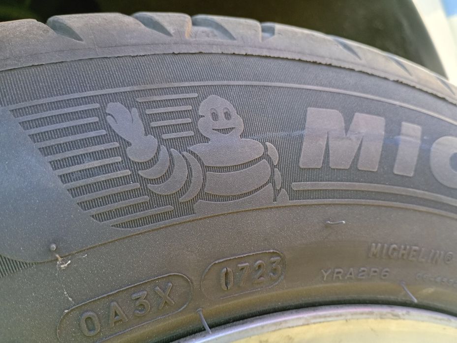 Michelin Primacy 4 215/60/16