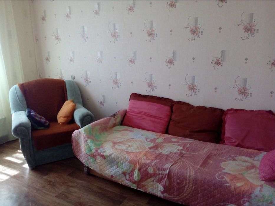 Здам Подобово і на короткий термін двох одно  кімнатну квартири