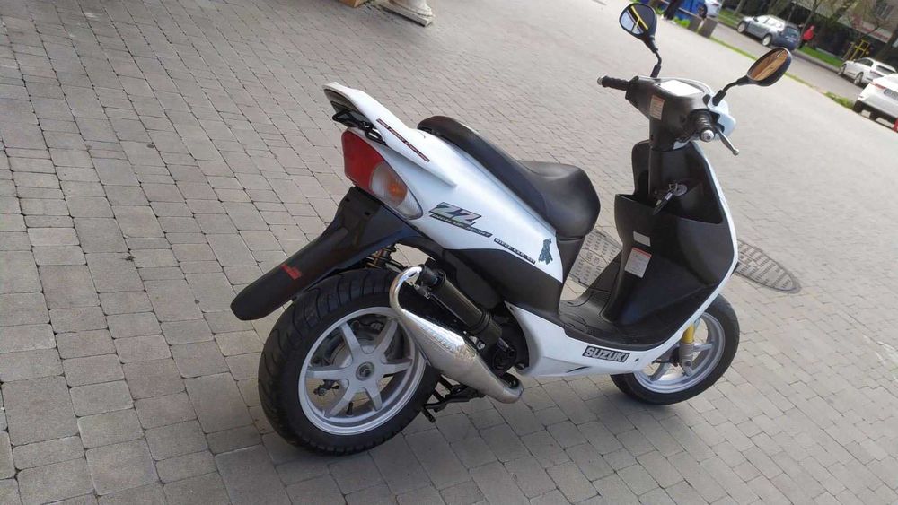 SUZUKI ZZ ,"Inch up sport"
