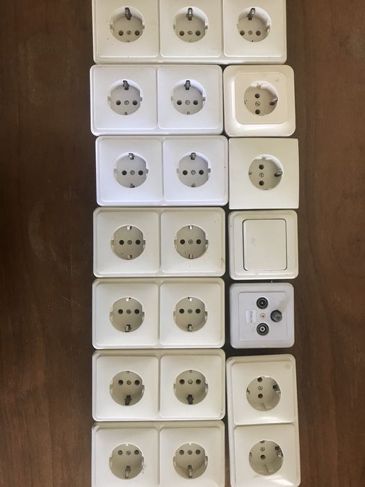 Кабель для електропроводки. Розетки фірми-PEHA.