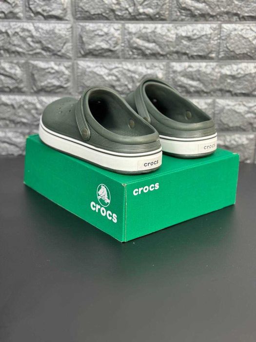 Кроксы оливковые / Crocs в коробке / тапочки Crocs мужские летние / Чоловічі Крокс Супер ціна / топ предложение лета !