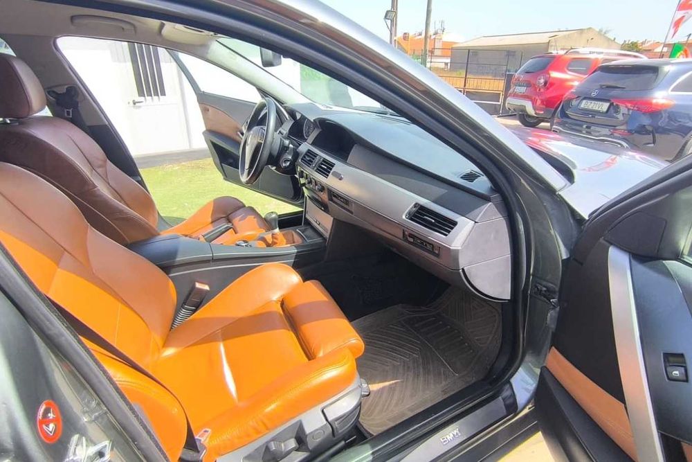 BMW 525D Touring 2005 GPS Pele