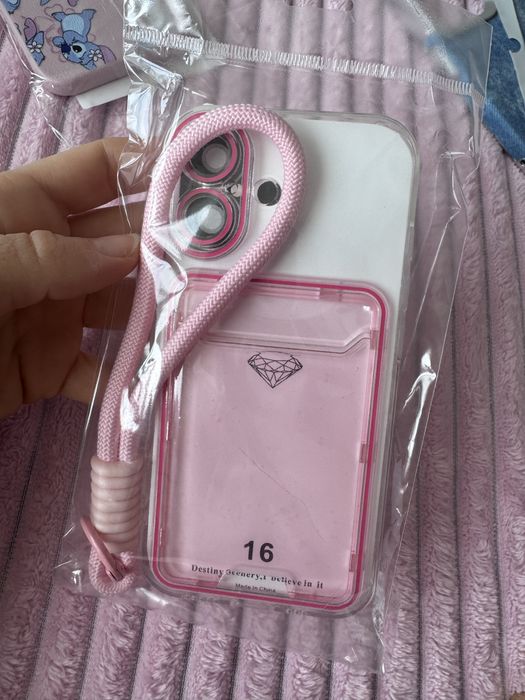 Чехол на iphone 16