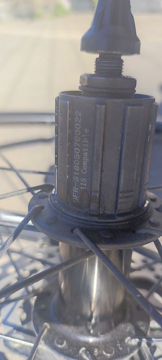 Sprzedam koło 28cali zdjete z Merida speeder 500