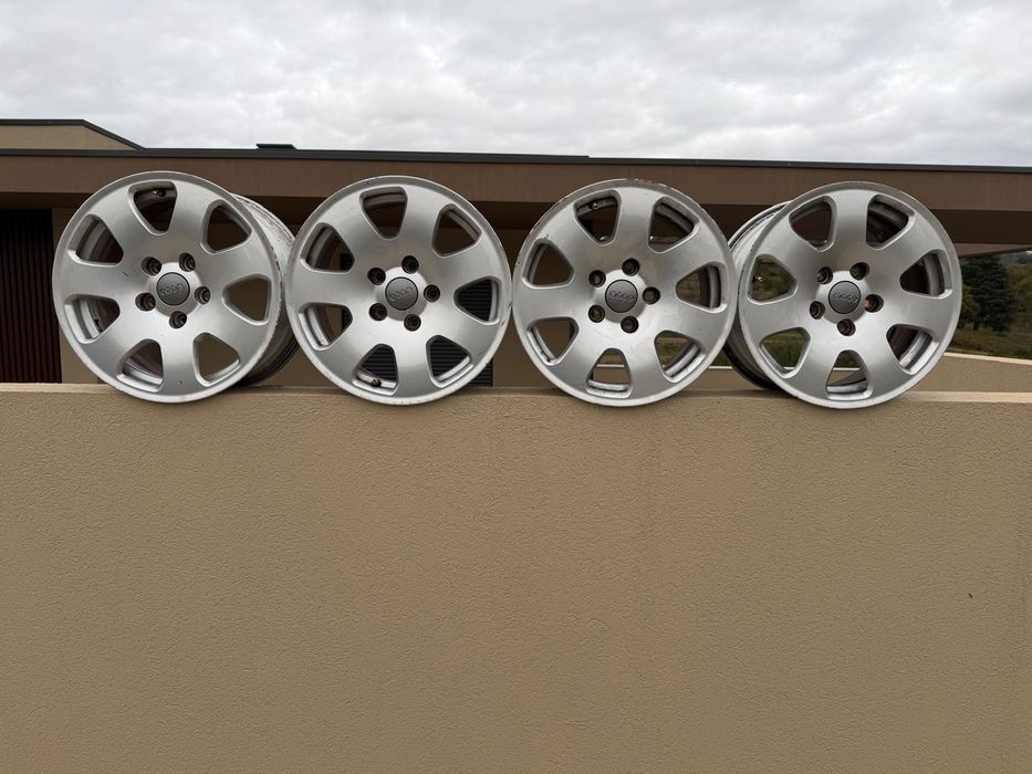 Jantes originais 15 polegadas Audi