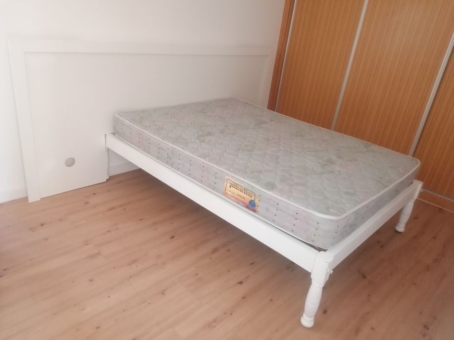 Cama de casal 1,83x1,33