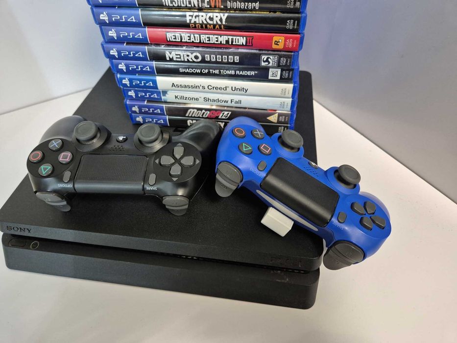 Konsola Sony PS4 Slim z napędem, dyskiem 1TB