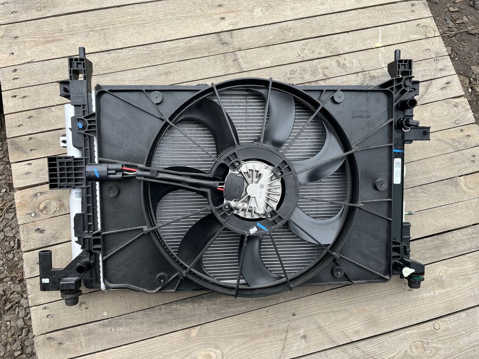 Диффузор радиатора chevrolet bolt 17-