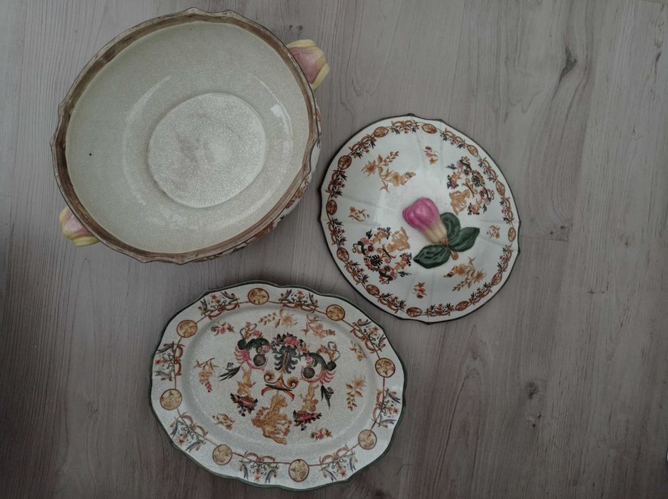 Terrina decorativa cerâmica estilo clássico