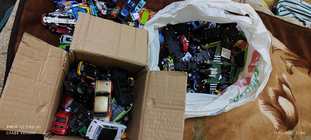 Машинки різних виробників