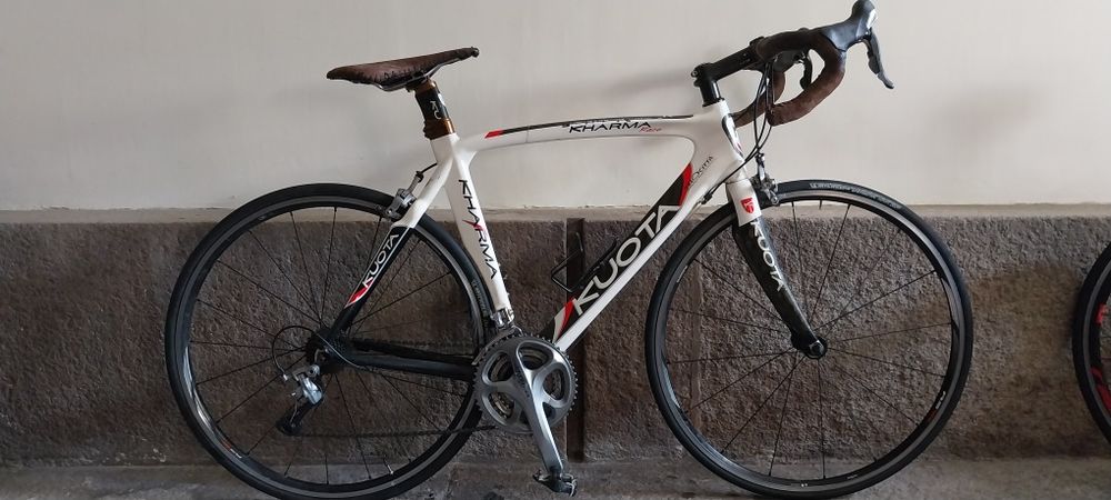 Bicicleta de estrada carbon