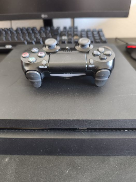PlayStation 4 slim