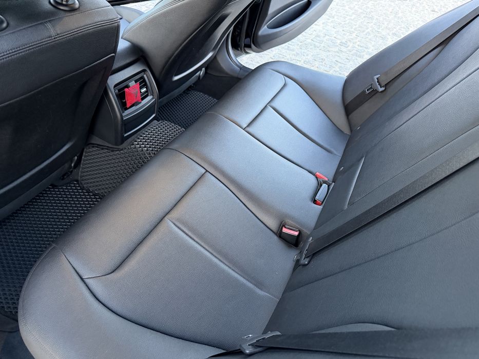 Продам Bmw  f30 2014 год