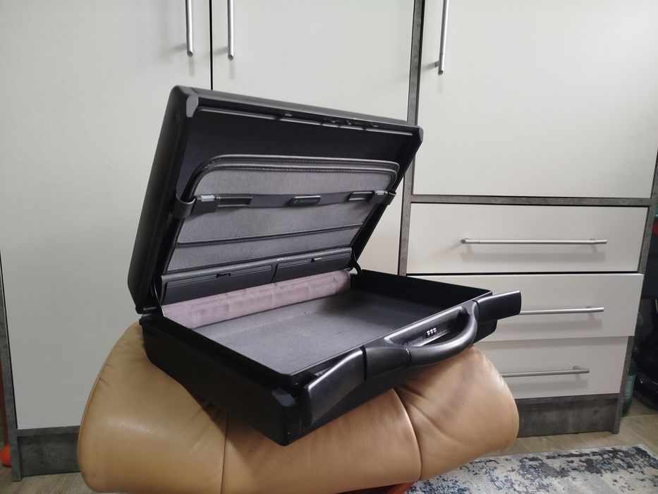 Вінтажна валіза Samsonite Focus (Made in USA, 1989)