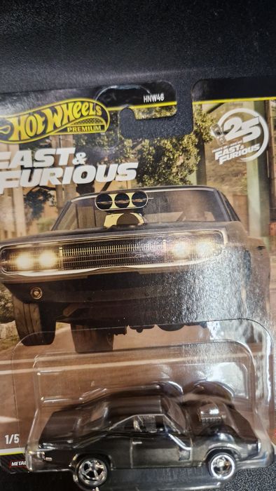 Hot Wheels Premium Fast & Furious 1970 Dodge Charg
