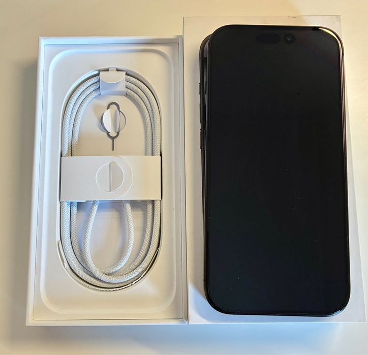 RESERVADO • Iphone 16 pro Novo