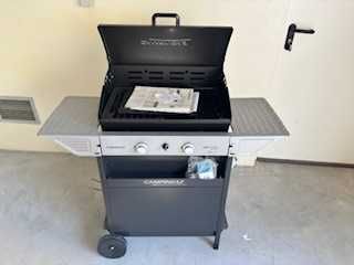 Barbecue/grelhador a gás Campingaz novo + utensílios