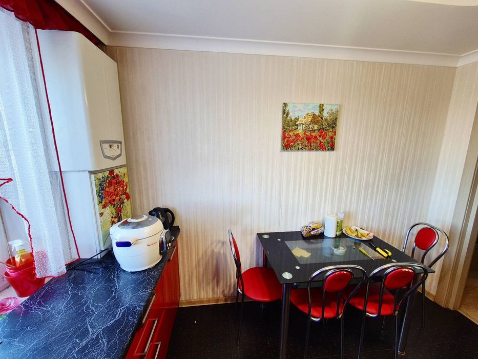 Оренда, трикімнатної квартири, р-н Біляєва.