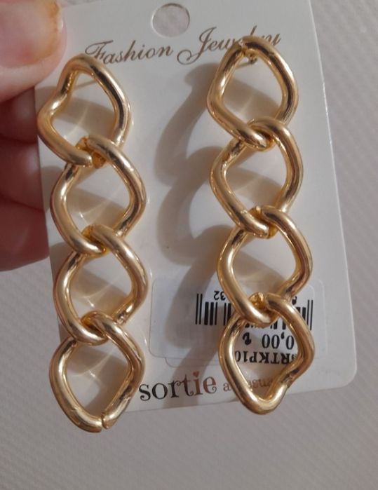 Сережки (біжутерія)