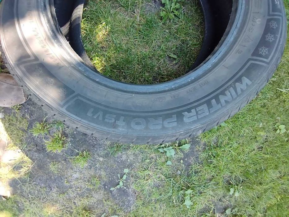 opony zimowe 215/65/16c