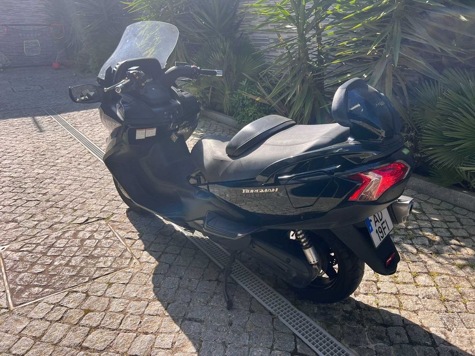 Suzuki Burgman 650 Executive (AN650)