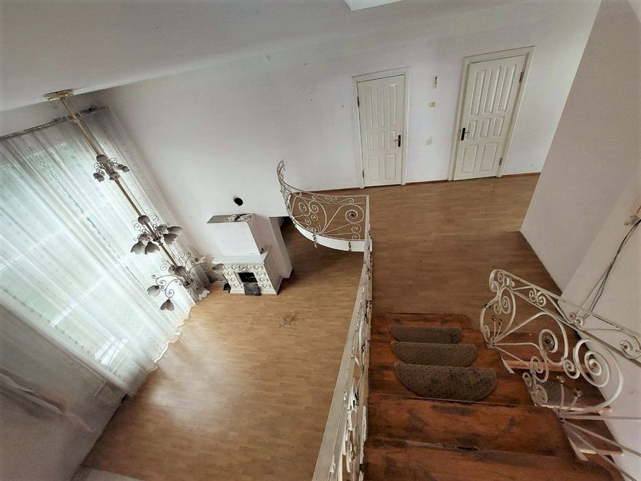 Продаж будинок 3 поверхи, 435 м², вул. Польова, м. Пустомити