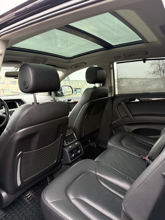 Продаж авто Ауді Q7