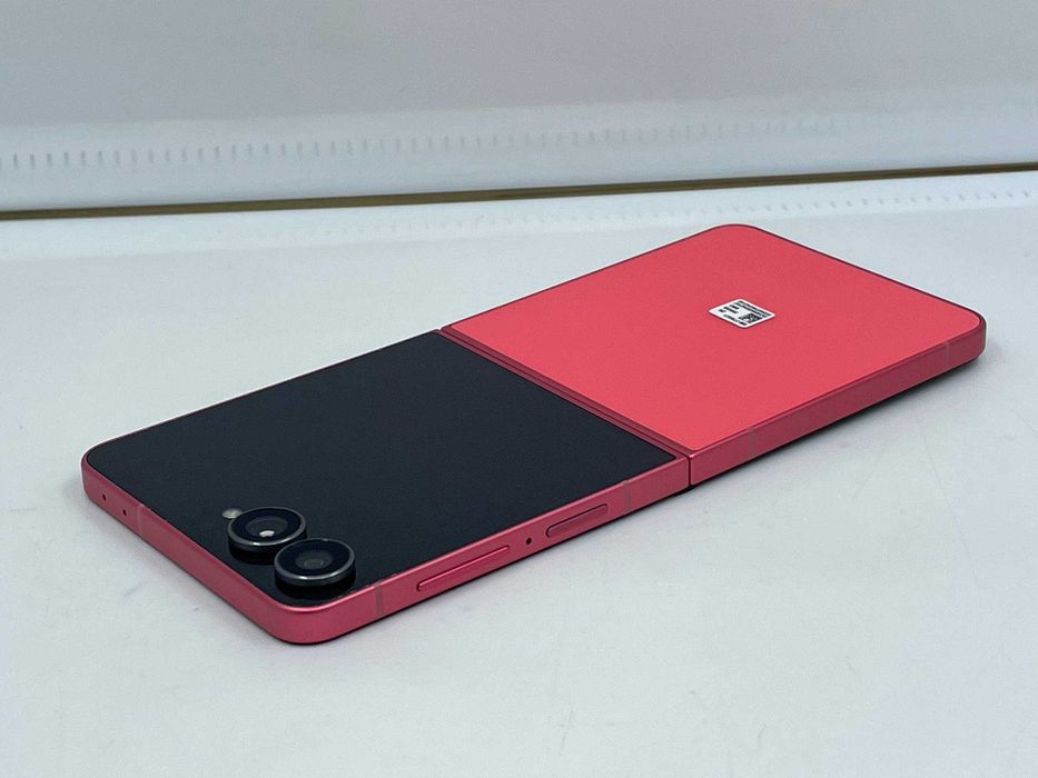 Samsung Galaxy Z Flip7 256GB Pink та Flip 7 FE ГАРАНТІЯ 6 Місяців