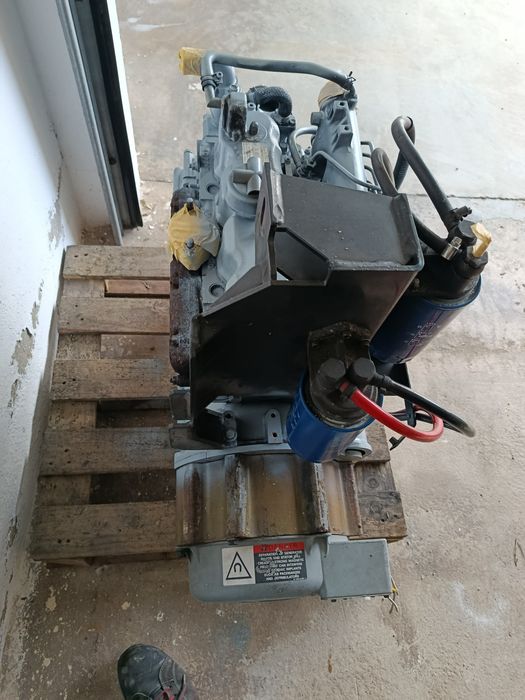 Motor kubota v2203 / Carrier Vector 1800