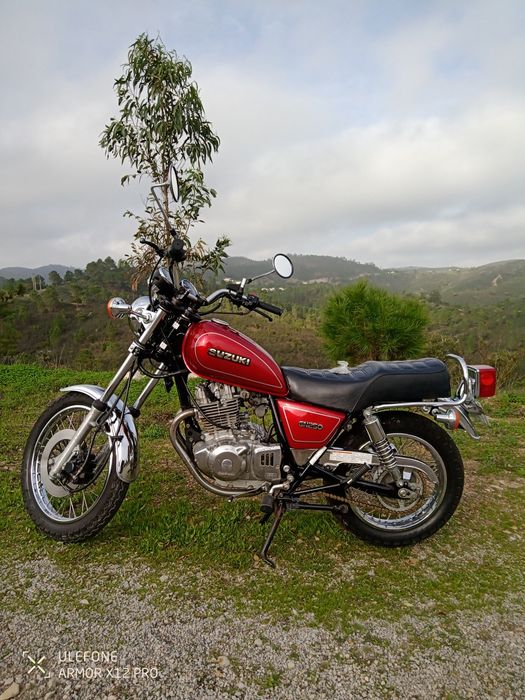Suzuki GN 250 Praticamente NOVA, apenas 3180kl .