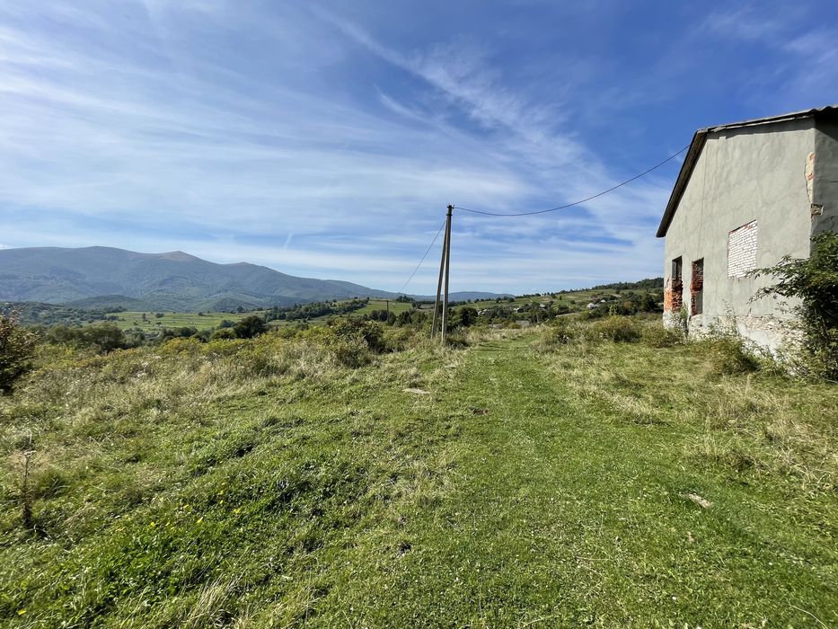 Продам мальовничий участок землі 2га