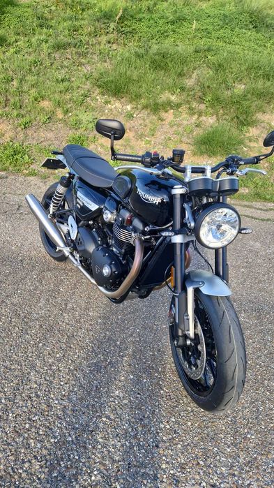 Triumph speed twin 1200