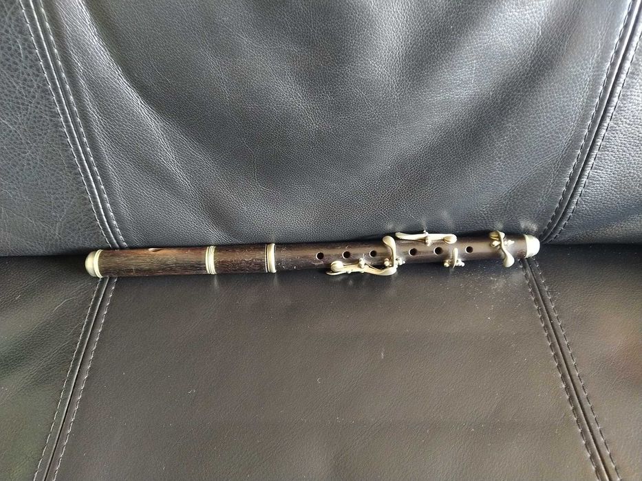 Raro flautim, piccolo, vintage, em madeira - M. Bauer Wien (século XIX)