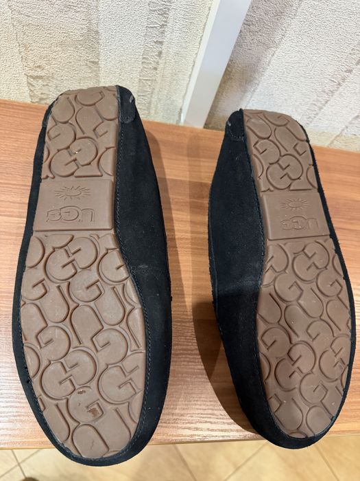 Продам замшевые UGG макасины