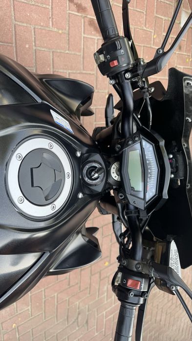 Kawasaki Z1000 пробіг 15728 км