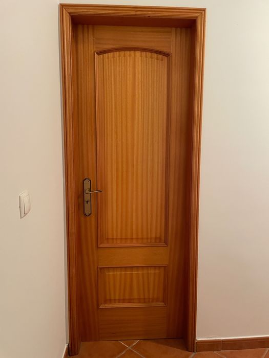 Portas em Faia Dupla, unicas, com e sem vidros
