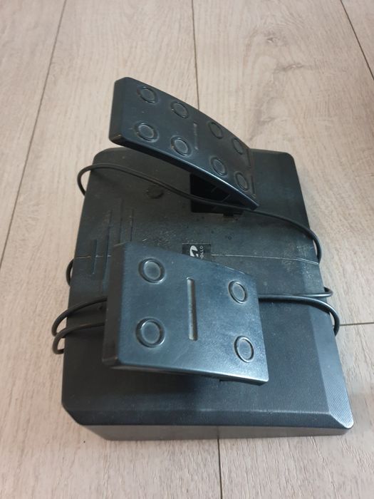 Kierownica i pedały do gier