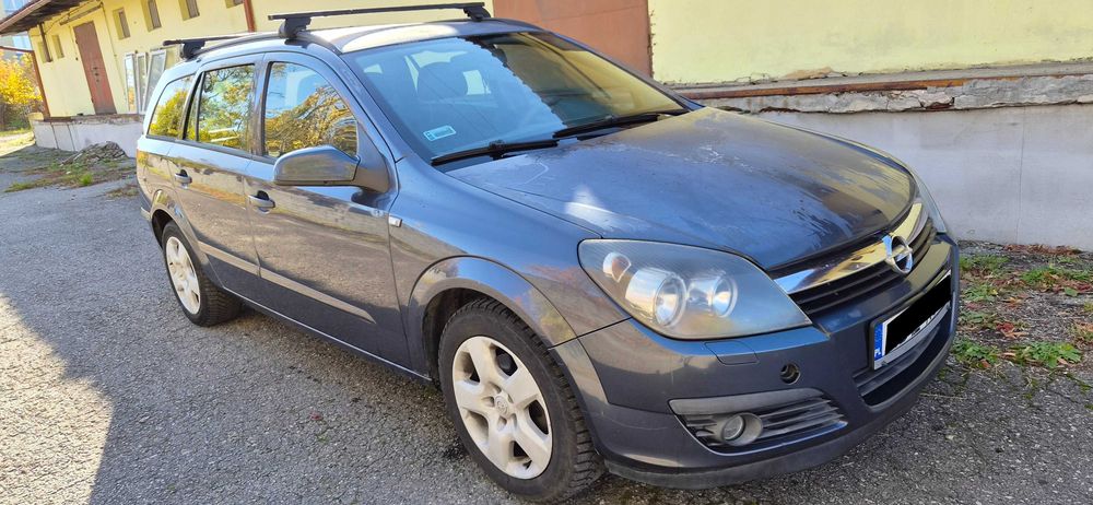 Opel Astra H 1.7 diesel 2005 Rok