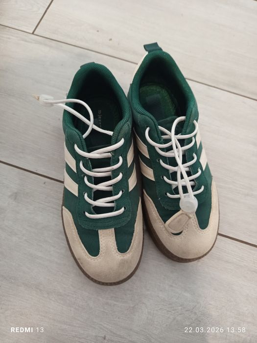 Zielone sneakersy Reserved 33