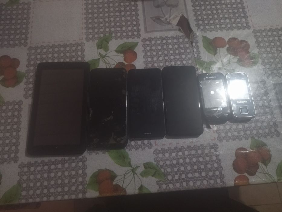 Telemóveis pra peças