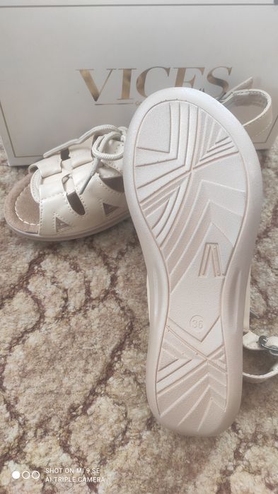 Женские сандали 36 р